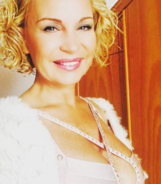 Marlene Mourreau a 48 ans, l�ex-animatrice sexy des annees 90 