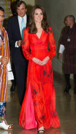 Pour le 6ème jour de voyage officiel, Kate Middleton avait choisi une robe Beulah estimée à 938 €