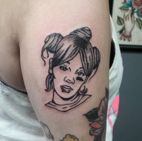 Tatouage TLC, ici Lisa Left-Eye (c) Claire @Snaggle Tooth Tattoos