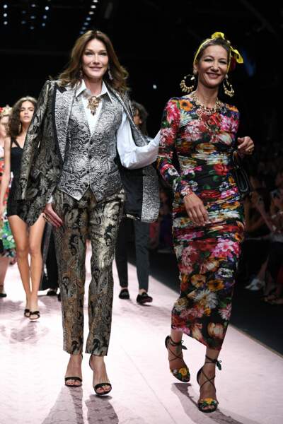 Fashion week printemps été 2019 - Défilé Dolce Gabbana à Milan : Carla Bruni et Marpessa Hennink