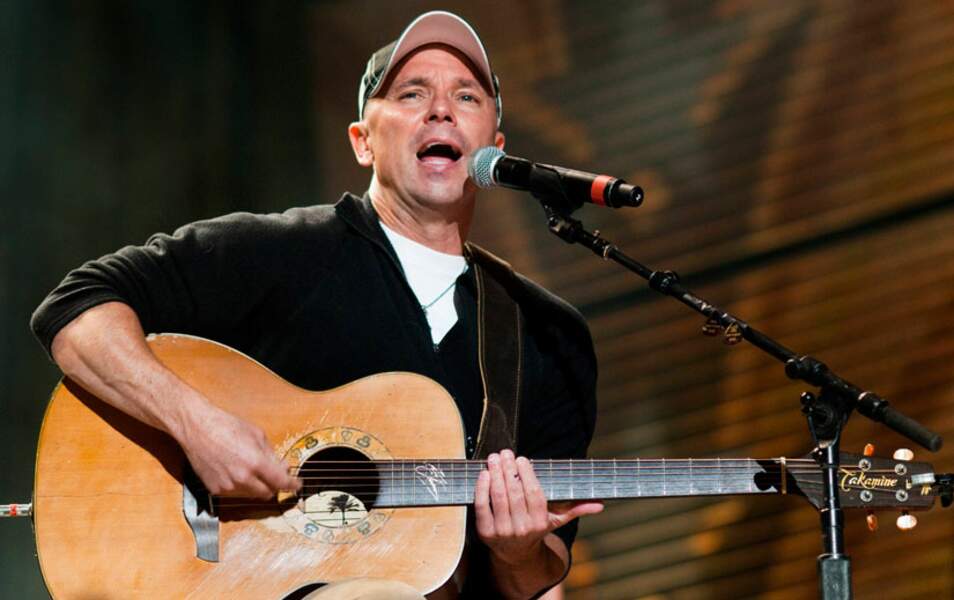 2. Kenny Chesney, 45 ans : 32, 9 millions de dollars (Country)
