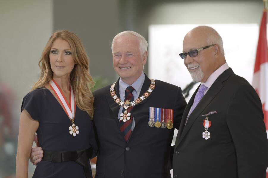 Céline Dion reçoit le titre de Compagnon de l'Ordre du Canada, René est fait Membre de l'Ordre du Canada