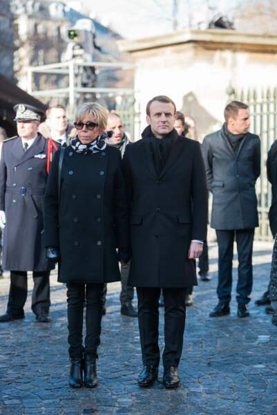 Les politiques présents lors de l'hommage à Johnny Hallyday : Brigitte et Emmanuel Macron