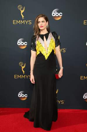 Emmy Awards 2016 : Amanda Peet en Altuzarra
