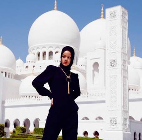 Rihanna à la Grande Mosquée Sheikh Zayed