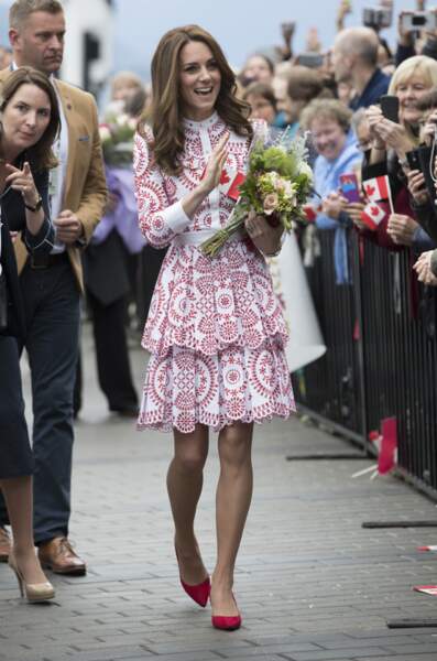 La famille royale en voyage officiel au Canada : Kate Middleton acclamée par la foule