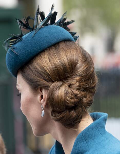 Kate Middleton et son bibi bleu canard 