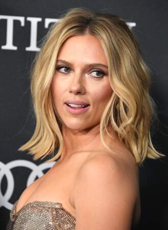 DO : Scarlett Johansson et son carré long plus moderne