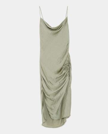 Robe style lingerie, Zara, 49,95 euros