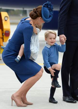 La famille royale en voyage officiel au Canada : moment de complicité (et de chaussettes) pour George et Kate