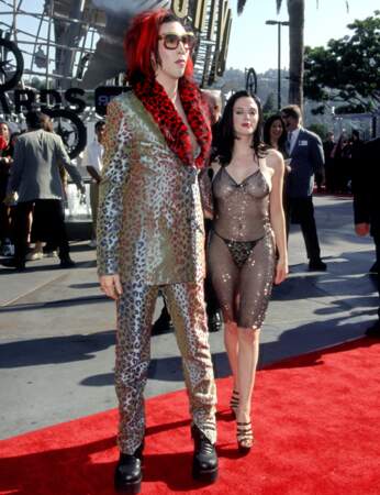 Rose McGowan et Marilyn Manson en 1999