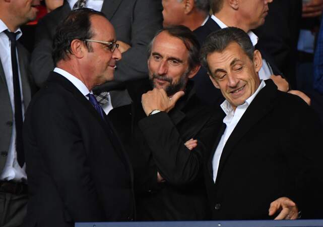 Les people au match PSG vs Bayern de Munich : François Hollande et Nicolas Sarkozy