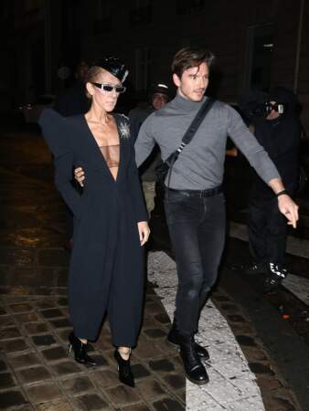 Céline Dion et Pepe Muñoz, inséparables pendant la Fashion Week, quittent les Folies Bergère le 25 janvier 2019