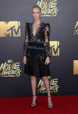MTV Movie Awards 2016: Charlize Theron en Alexander McQueen