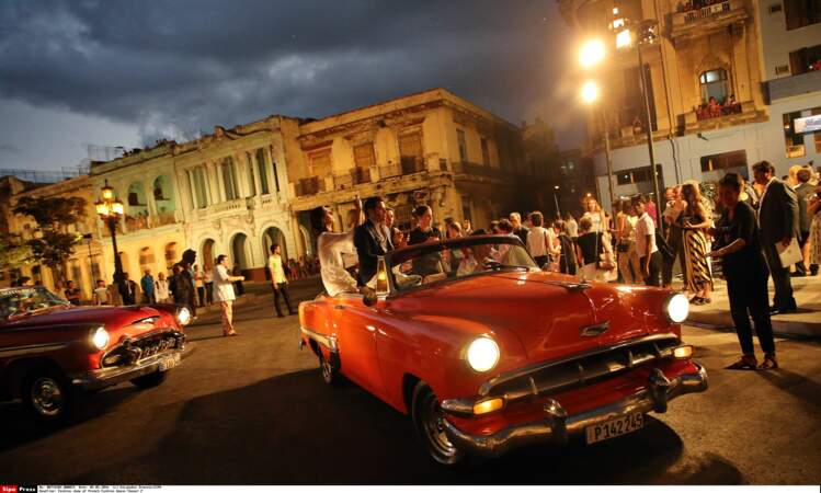 Défilé Chanel à Cuba : la nuit tombe sur La Havane, le défilé peut commencer
