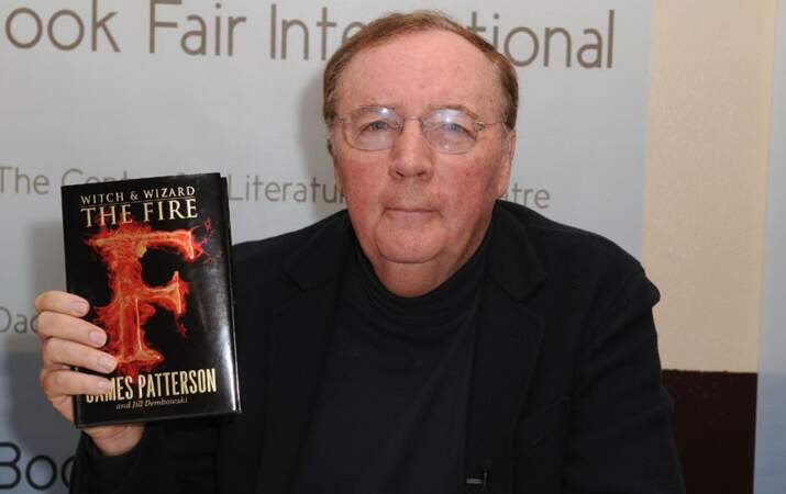 6. L'écrivain James Patterson a remporté 91 millions de dollars. 29 de ses livres sont en tête des ventes d'e-books