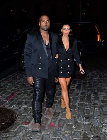 Kanye West et Kim Kardashian en blazers assortis. Plutôt réussi !