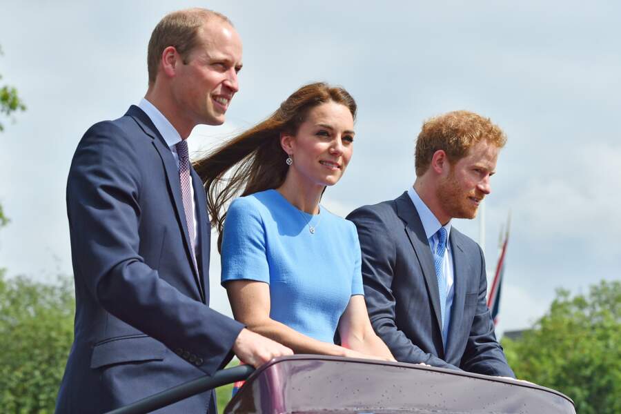 90 ans d'Elizabeth II jour 2 : William, Kate et Harry se la jouent easy riders de luxe