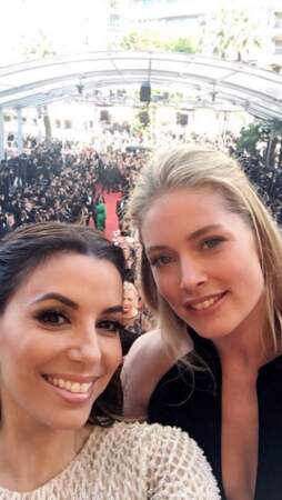 Insta Cannes 2016 : Eva Longoria et Doutzen Kroes ont cédé au selfie en haut des marches!