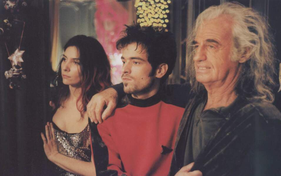 Romain Duris transporté dans un Paris futuriste avec Jean-Paul Belmondo, dans Peut-être, en 1999