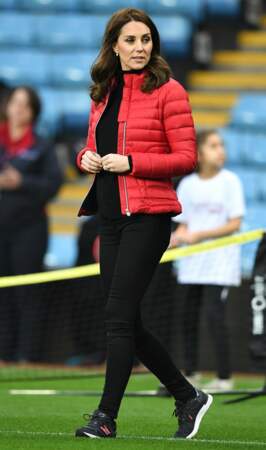 Kate Middleton a rendu visite au Aston Villa FC ce mercredi