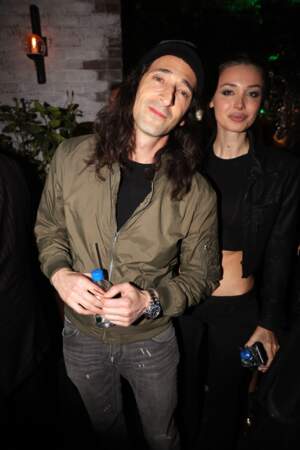 Lara Lieto sa chérie adore elle aussi les longs cheveux d'Adrien Brody