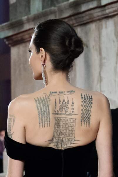 Les plus beaux tatouages sur le dos : Angelina Jolie