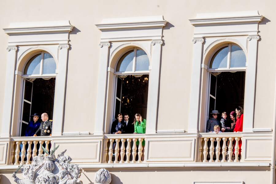 Fête nationale à Monaco - Du beau monde au balcon du palais princier