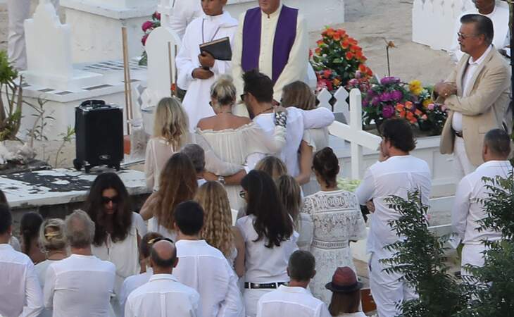 Laura Smet, David et Laeticia, bouleversés aux obsèques de Johnny Hallyday, à Saint-Barth