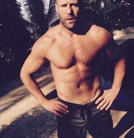 Ces stars masculines qui affichent des abdos en béton : Jason Statham (49 ans)