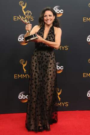 Emmy Awards 2016 : Julia Louis-Dreyfus en Carolina Herrera