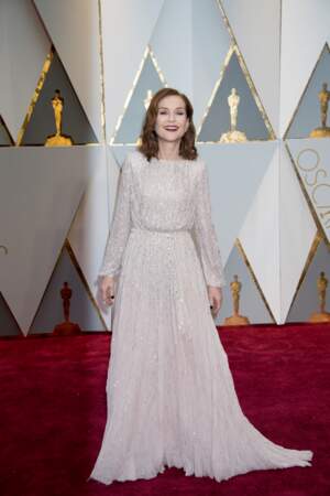 Oscars 2017 : du beau, du chic, du sublime, les plus beaux looks de la soirée - Isabelle Huppert