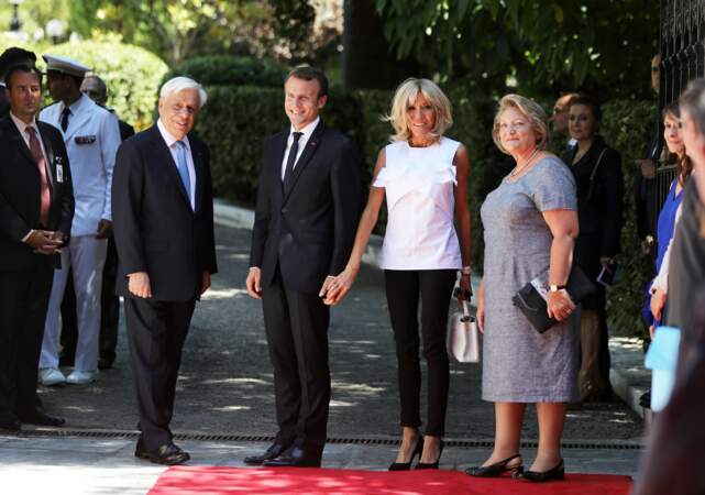 Brigitte Macron divinement élégante lors d’une visite officielle en Grèce