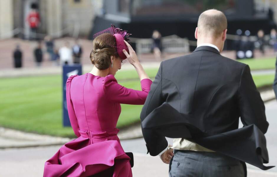 Kate et William malmenés par le vent au mariage de la princesse Eugenie et Jack Brooksbank