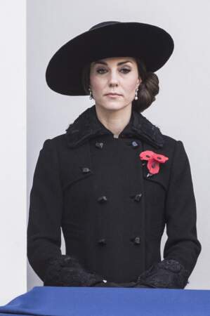 La garde robe de Kate Middleton en 2016 : Manteau Diane Von Furstenberg, 430 livres