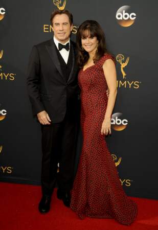Emmy Awards 2016 : John Travolta et sa femme Kelly Preston