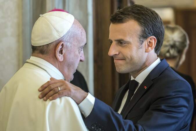 Emmanuel Macron rencontre le pape François au Palais du Vatican