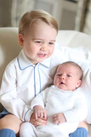 Prince George et sa soeur Charlotte