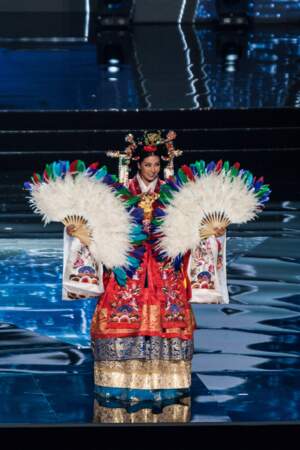 Miss Univers 2016 : Défilé en costume national pour Miss Corée