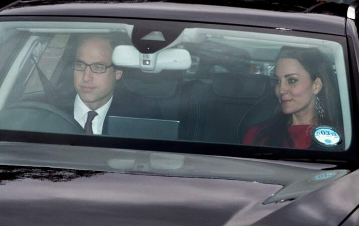 Le duc et la duchesse filant vers la demeure royale de la reine