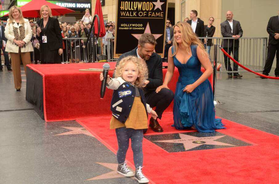 Ryan Reynolds découvre son étoile sur Hollywood Boulevard : Blake Lively arrive aussi 