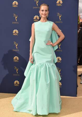 Les don'ts des Emmy Awards  : Poppy Delevingne