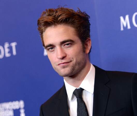 Robert Pattinson rasé : on comprend pourquoi FKA Twigs et Kristen Stewart ont craqué pour lui.