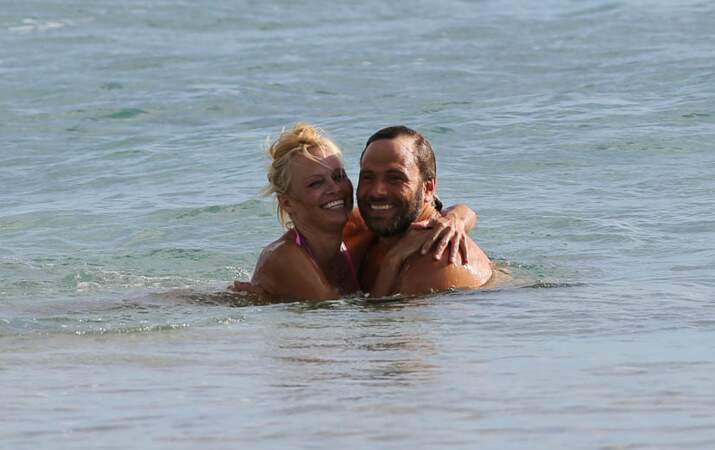 C'est l'amour à la plage pour Pamela Anderson et Rick Salomon (aou cha-cha-cha)