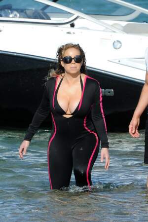 Les pires maillots des people en vacances :  Mariah Carey en Sardaigne