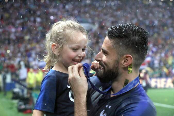Victoire de l'équipe de France à la coupe du monde 2018 : Olivier Giroud et sa fille Jade