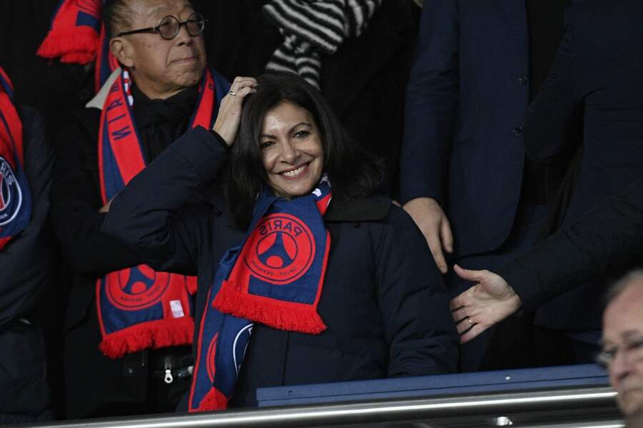 Anne Hidalgo dans les tribunes du Parc des Princes pour le match PSG-Real, le 6 mars