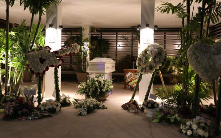 La veillée du cercueil de Johnny Hallyday au funérarium de Saint-Barthélemy 
