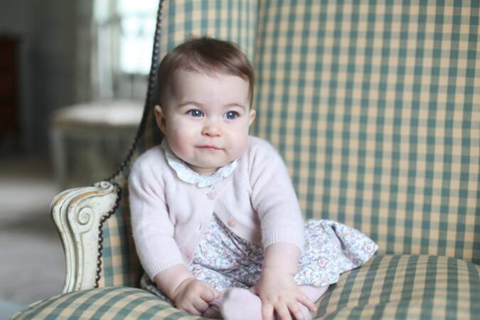 A même pas 1 an, la petite Charlotte avait déjà eu sa séance photo officielle