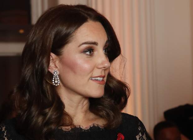 Kate Middleton enceinte : en robe de soirée, elle affiche un ventre joliment arrondi